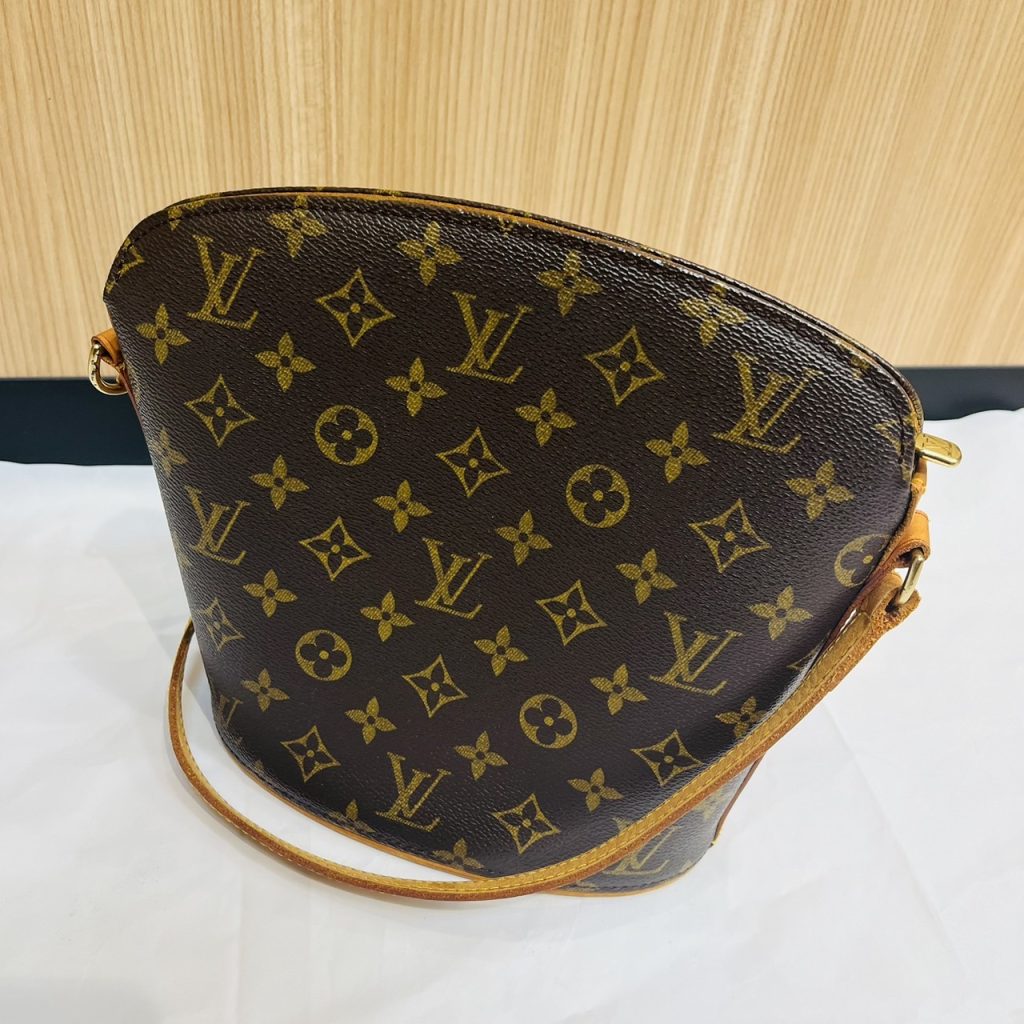 ルイヴィトン LOUIS VUITTON  ドルーオ モノグラム ショルダーバッグ