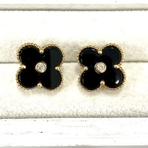 K18 オニキス&メレダイヤ付きピアス