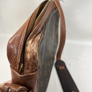 LV Louis Vuitton ルイ・ヴィトン サックバンドリエール30