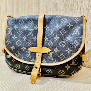 ルイヴィトン ソミュール30 モノグラム ショルダーバッグ