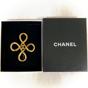 CHANEL ブローチ