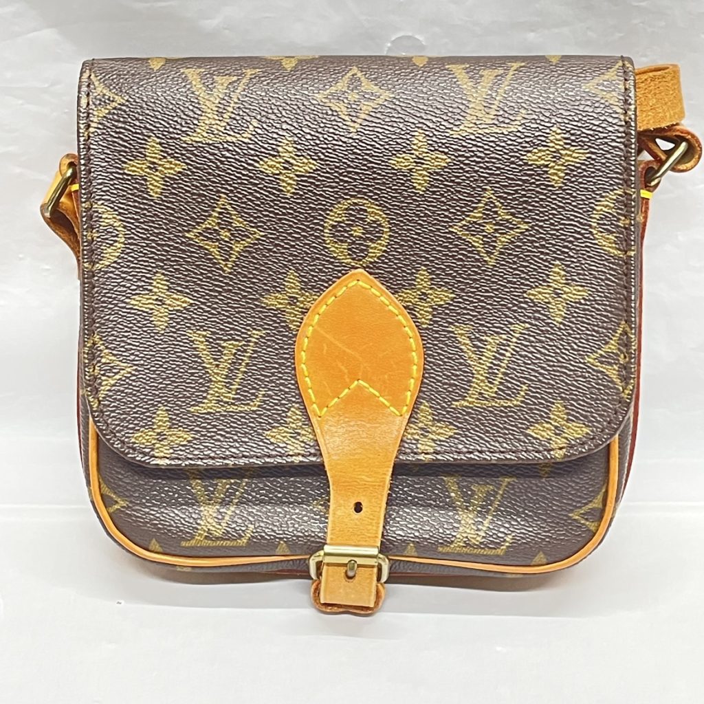 ルイヴィトン ショルダーバッグ カルトシエール22 モノグラム M51253  