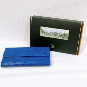 LOUIS VUITTON (ルイ・ヴィトン) エピ ポルトトレゾールインターナショナル トレドブルーM63385