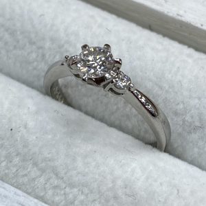 Pt900 ダイヤモンド リング