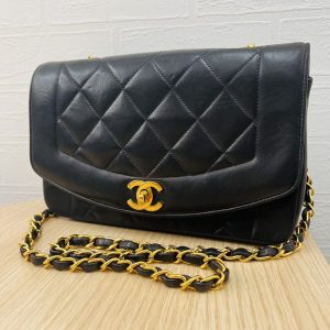 シャネル CHANEL マトラッセ ダイアナ フラップ 2747033