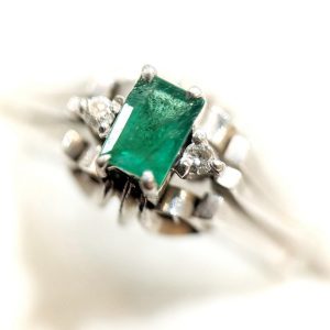 Pt850 エメラルドリング