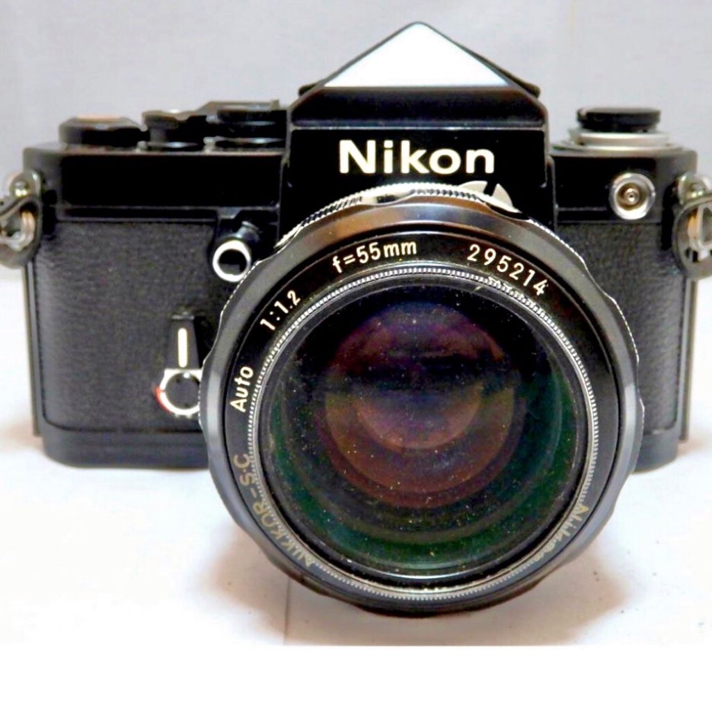 Nikon　F2　一眼レフカメラ