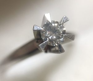 Pt900 リング ダイヤモンド 0.331ct