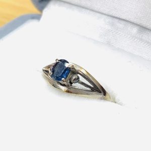 K14WG(14金ホワイトゴールド) リング サファイア付き