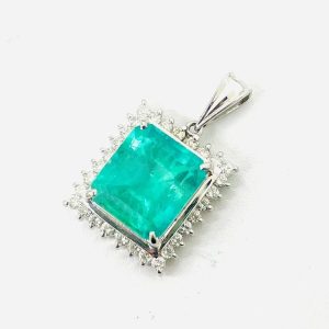 Pt900 エメラルド 2.68ct ペンダントトップ