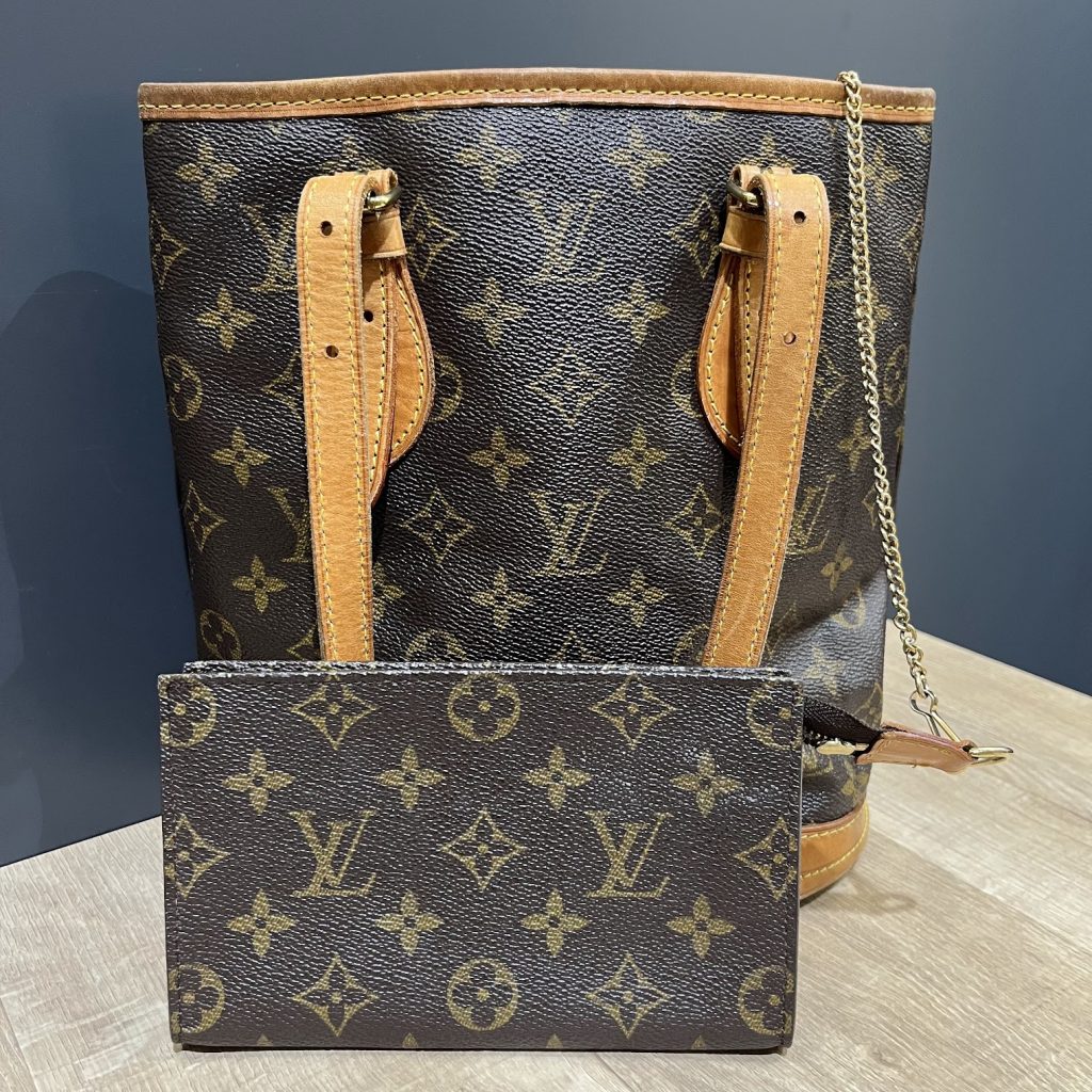 Louis Vuitton ルイヴィトン モノグラム バケットPM