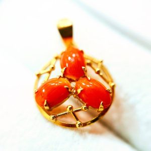 K18 サンゴネックレストップ