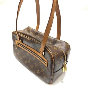 Louis Vuitton ルイヴィトン モノグラム シテ GM