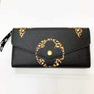 Louis Vuitton ポルトフォイユサラ ジャイアントジャングル モノグラム アニマル