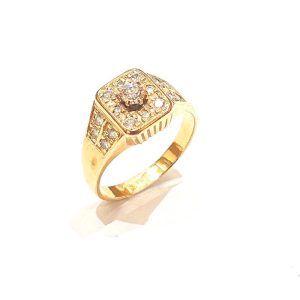 K18 ダイヤモンド 0.25ct メレダイヤ付き リング