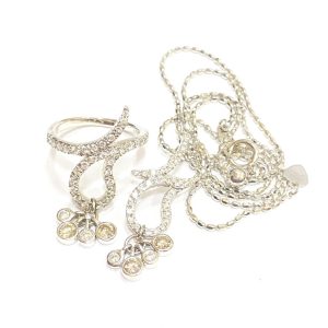 K18WG(18金ホワイトゴールド)　ダイヤ　ネックレス、リング　0.5ct/0.62ct
