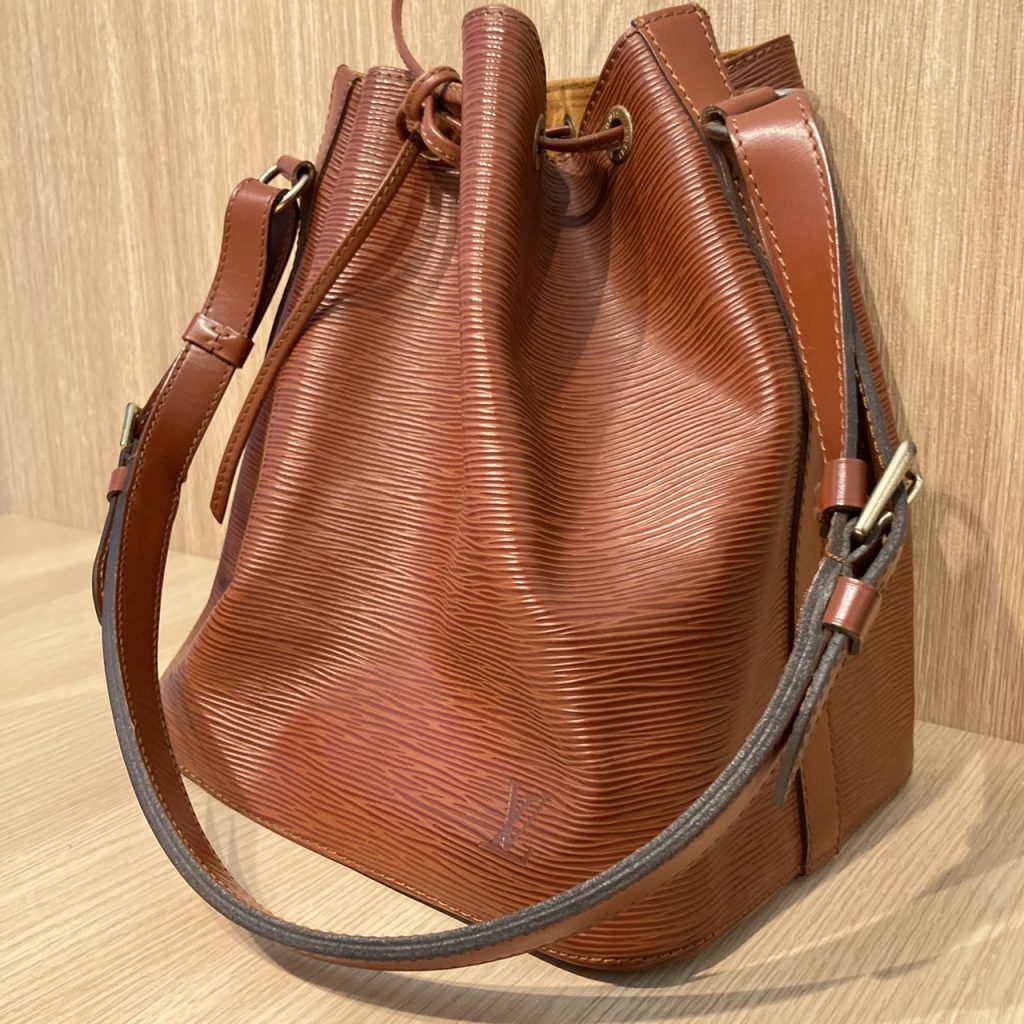 Louis Vuitton ルイヴィトン エピ バケットPM ケニアブラウンの買取  