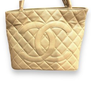 CHANEL　復刻トート　キャビアスキン　ベージュ　
