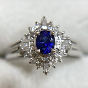 Pt900　サファイア、メレダイヤ　リング　0.35ct