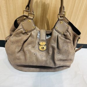 ルイヴィトン マヒナ ハンドバッグ