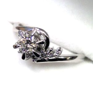Pt900 ダイヤモンドリング