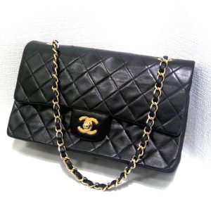 CHANEL マトラッセ ダブルフラップ チェーンショルダーバック