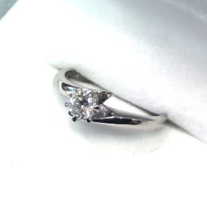 Pt900ダイヤ付リング