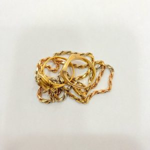 金 アクセサリー