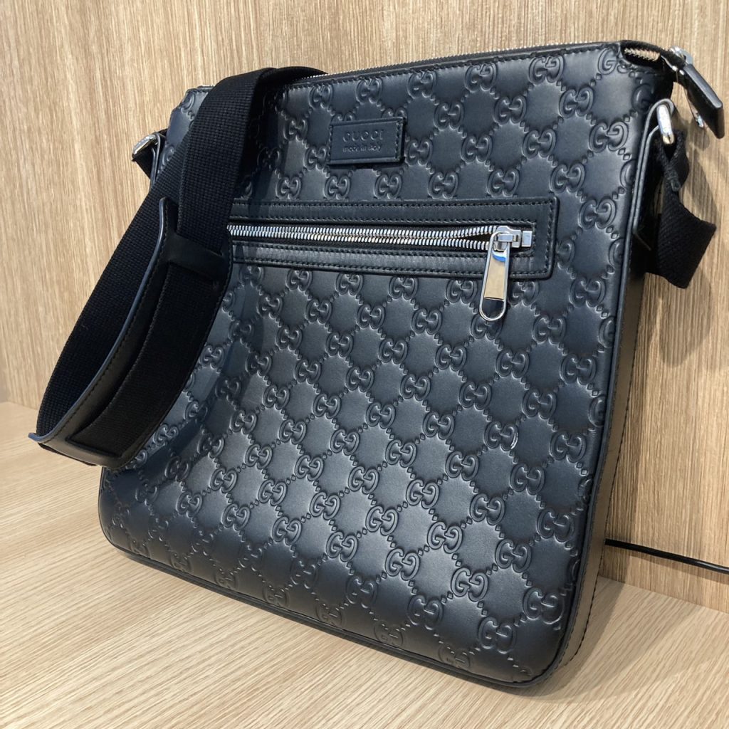 シグネチャーメッセンジャーバッグ （GUCCI グッチ シマ GG 