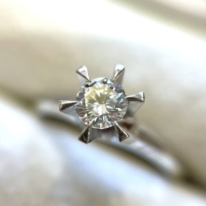 Pt900 リング ダイヤモンド 0.386ct