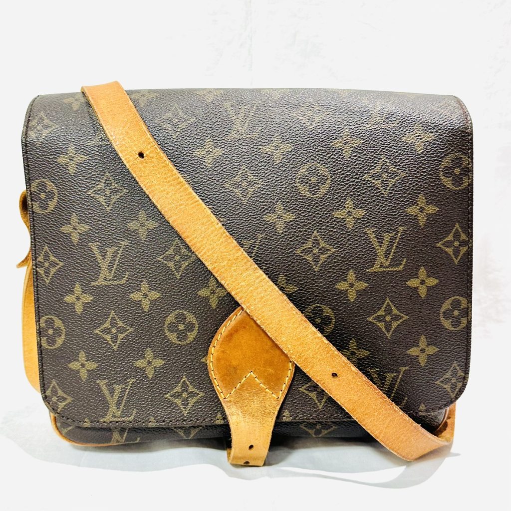 Louis Vuitton (ルイヴィトン) カルトシエール