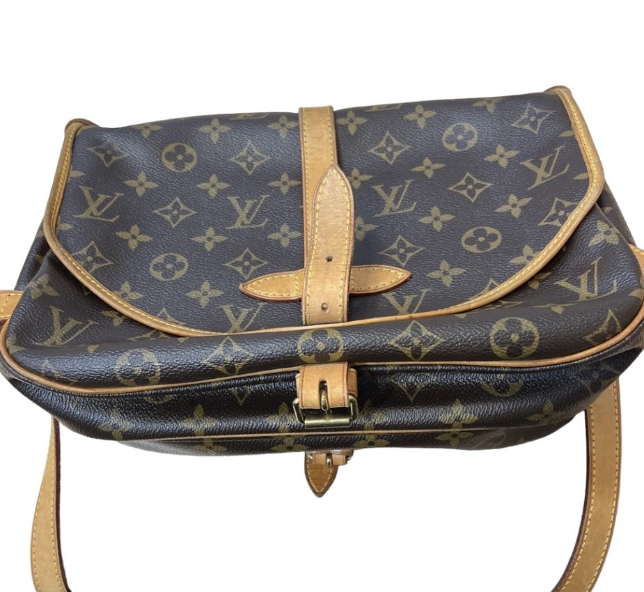 Louis Vuitton ソミュール モノグラム ショルダーバッグ