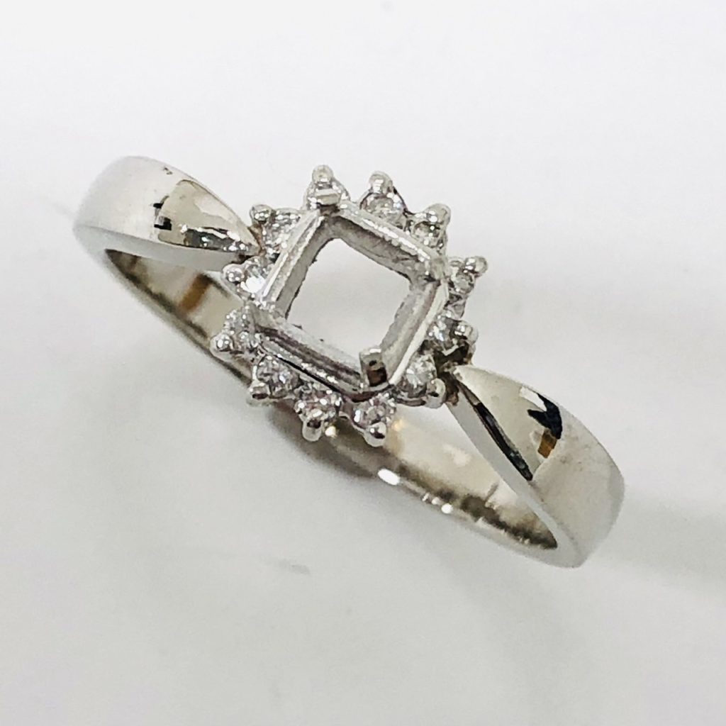 Pt900 メレダイヤ0.11ct付きリングの買取実績 | 買取専門店さすがや 