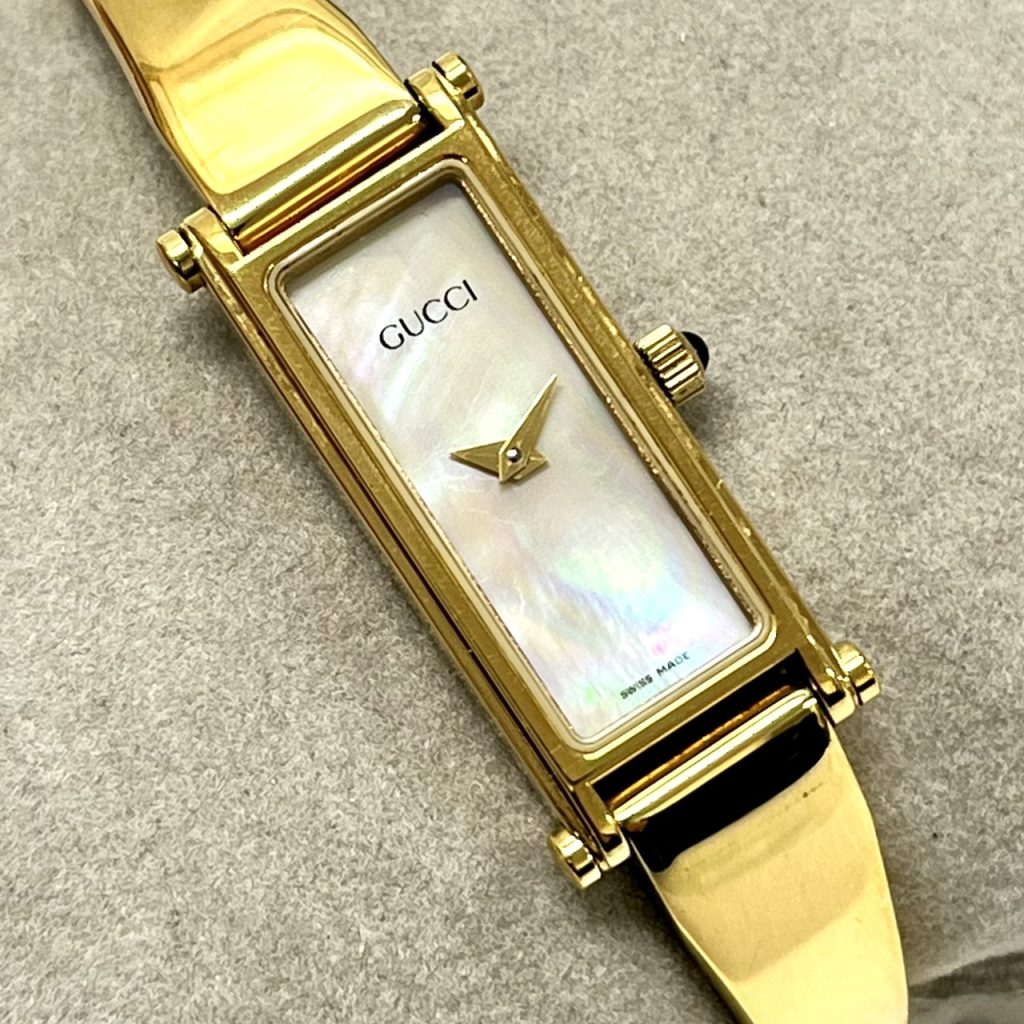 GUCCI グッチ 1500 シェル文字盤 腕時計