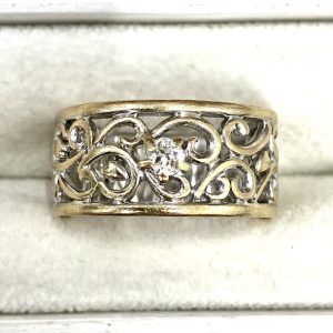 K18WG メレダイヤ0.18ct付リング