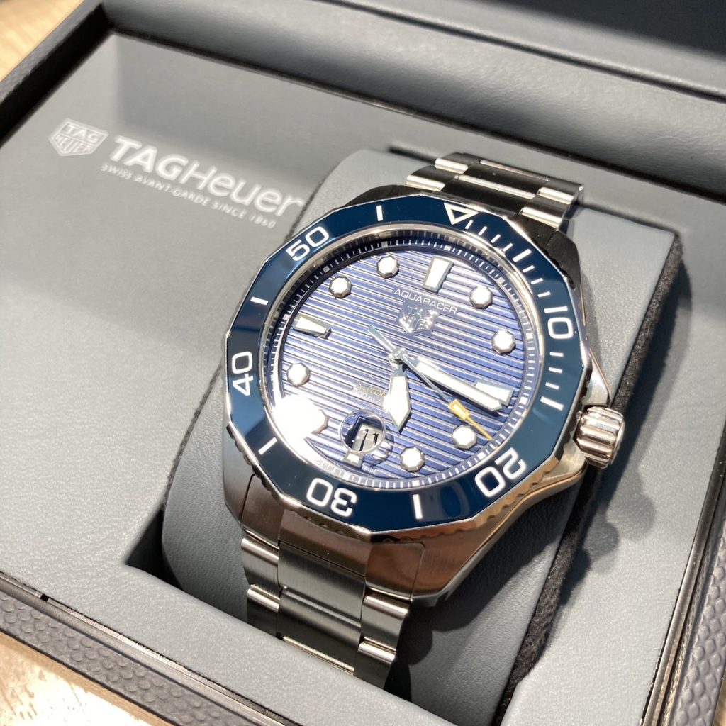 タグ・ホイヤー TAG HEUER タグホイヤー アクアレーサー300 自動巻き 