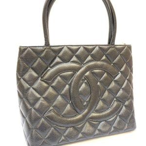 CHANEL シャネル マトラッセ キャビアスキン トートバッグ