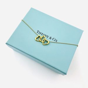 ティファニー トリプルハートネックレス