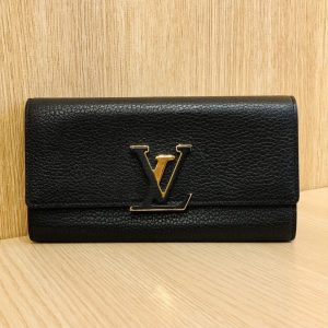 ルイヴィトン ポルトフォイユ カプシーヌ トリヨン ノワール 財布