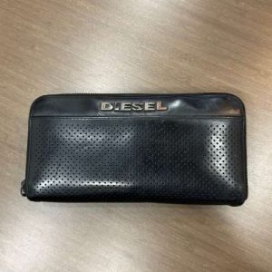 ディーゼル ラウンドファスナー長財布
