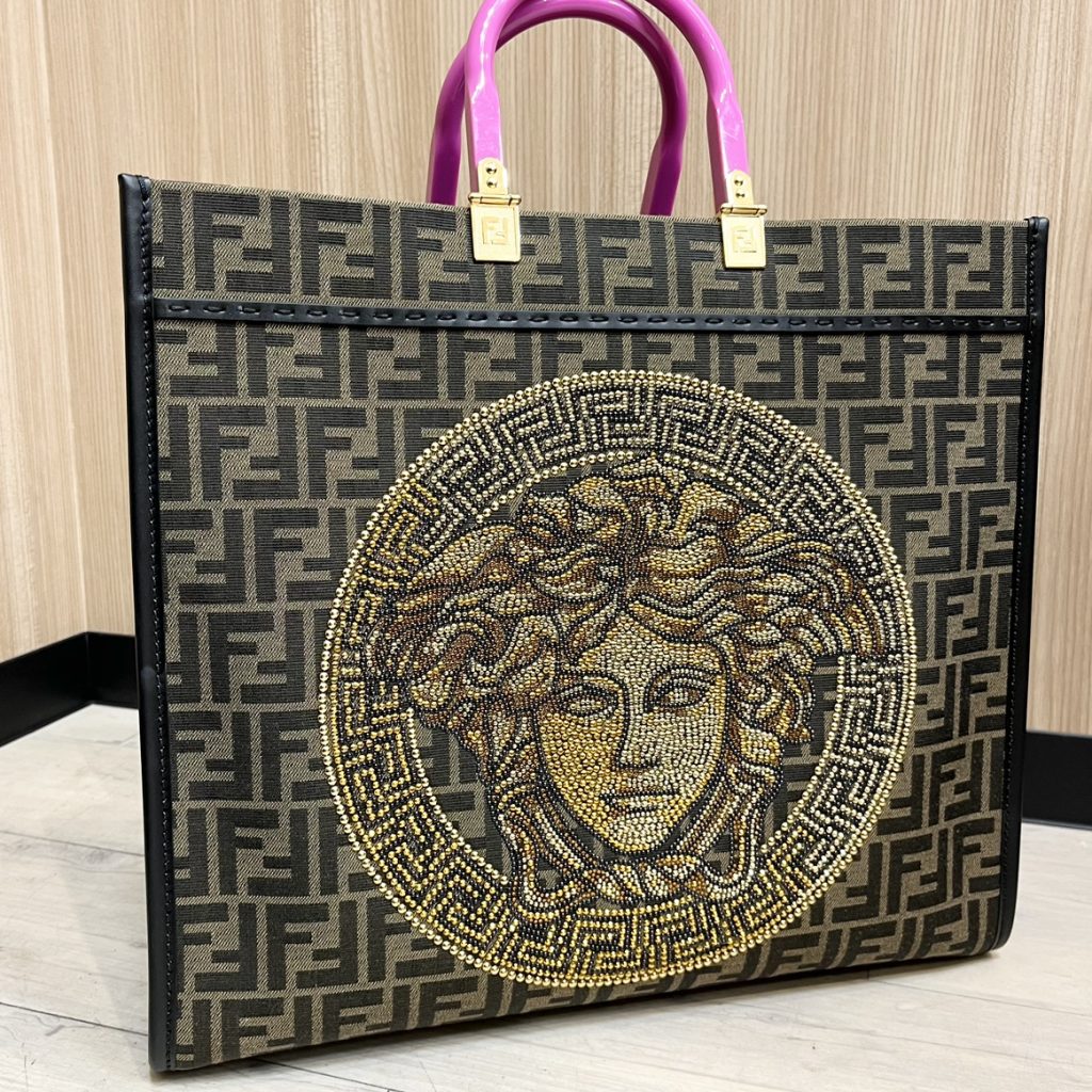 FENDACE フェンディ ヴェルサーチェ コラボレーションバッグの買取実績 