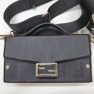 FENDI ショルダーバッグ ブランド品