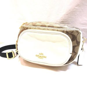 COACH シグネチャー　ボディバッグ