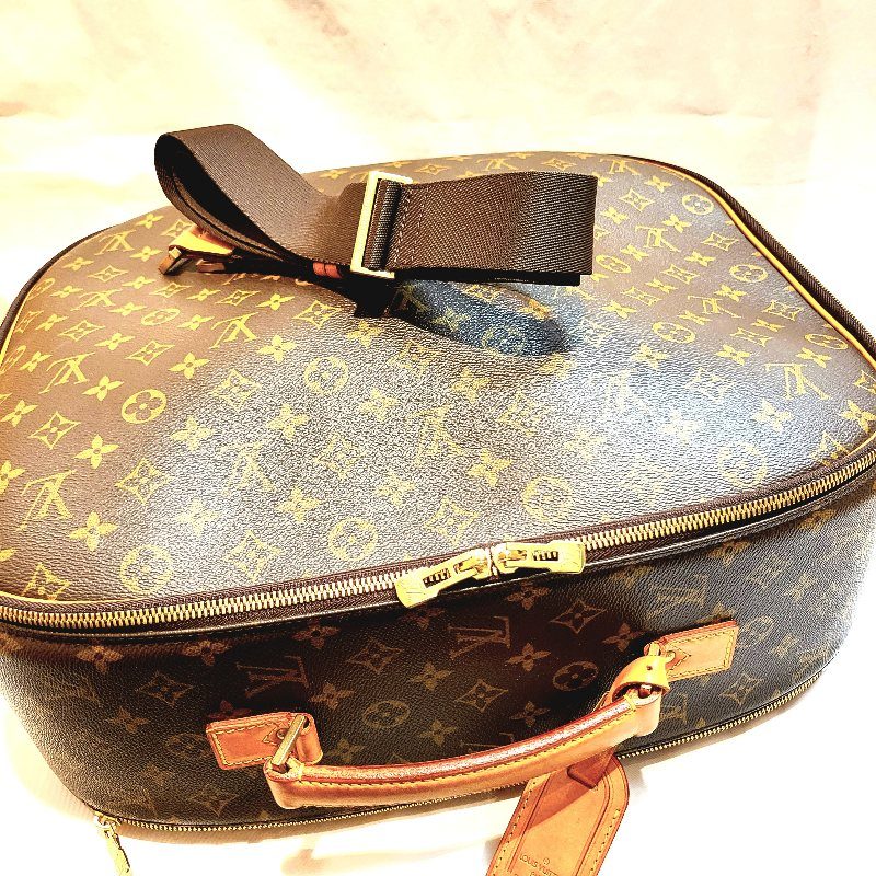 Louis Vuitton モノグラム パックオールPM