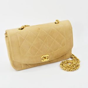 シャネル マトラッセ ダイアナフラップ