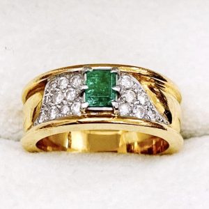 K18/Pt900 エメラルド0.32ct コンビリング