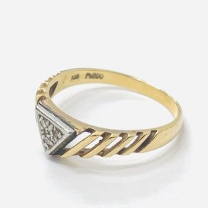 K18/Pt900(18金/プラチナ900) ダイヤモンド0.03ct付き リング