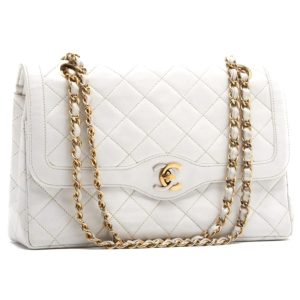 CHANEL シャネル マトラッセ チェーンショルダー ホワイト