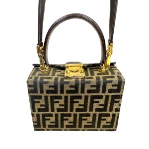FENDI ズッカ柄 ボックス型 ショルダーバッグ