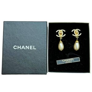 CHANEL イヤリング ターンロック パール付き 96 A刻印